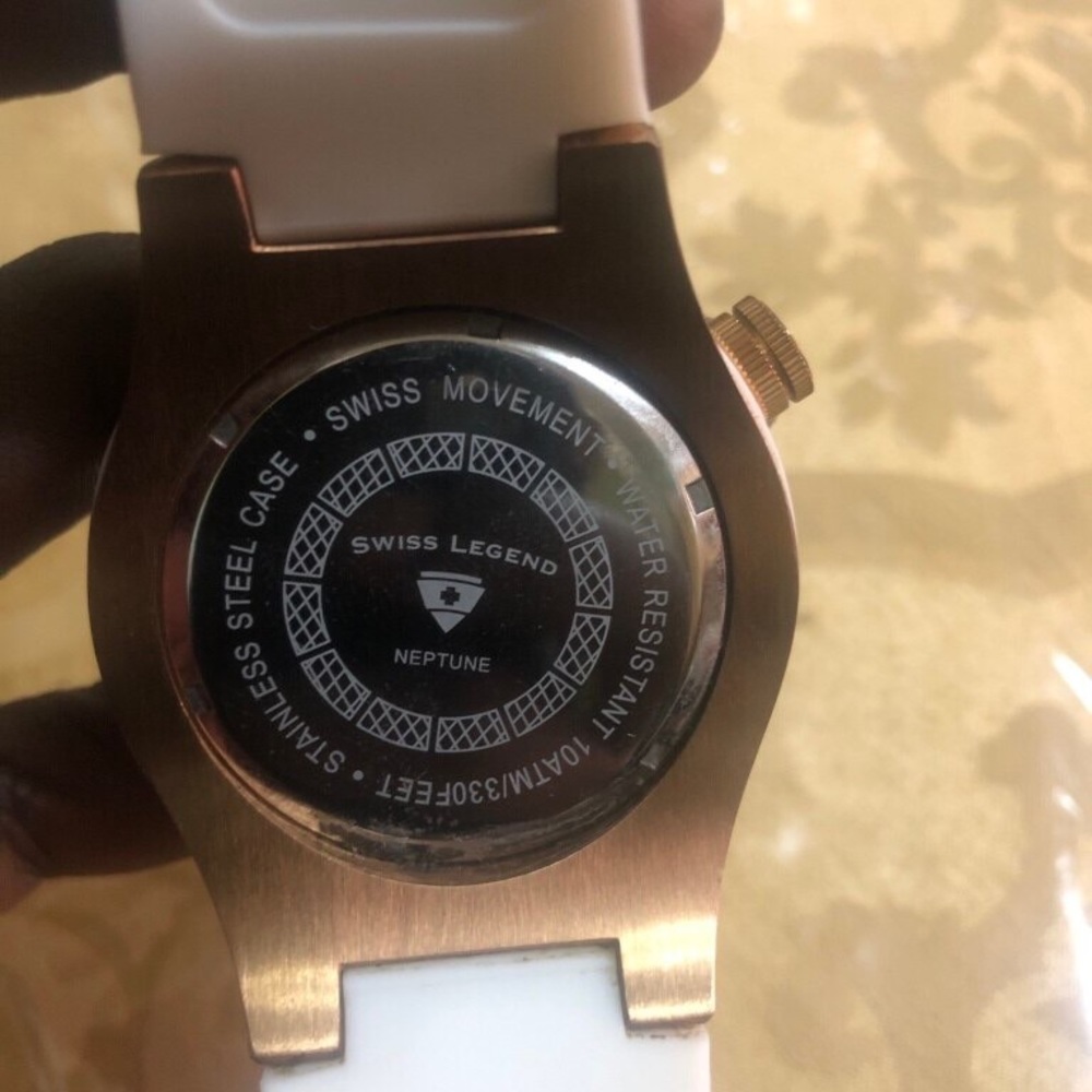 Watch - Picture 3 of 3